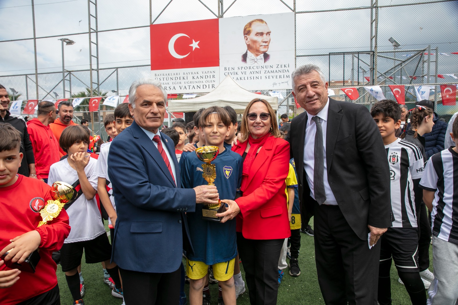 Güzelbahçe Belediyesi tarafından 23 Nisan Ulusal Egemenlik ve Çocuk Bayramı