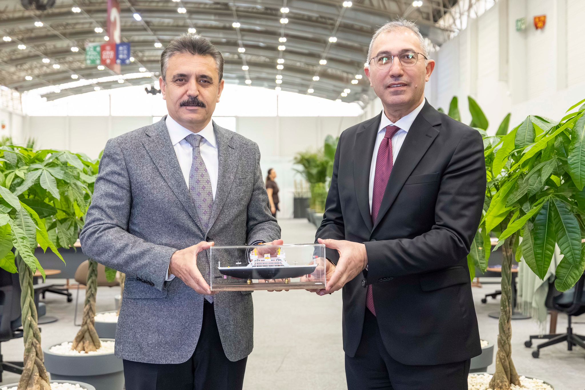 Geçen yıl Dikili Belediye Başkanı Adil Kırgöz’ün girişimleri sonucunda İstanbul