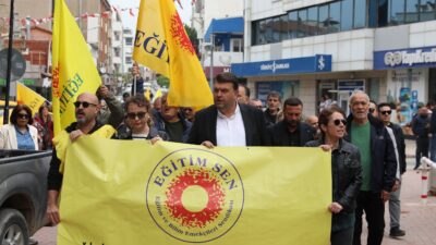 Seferihisar’da eğitim kurumlarında artan şiddet olaylarına karşı öğretmenler ve yurttaşlar