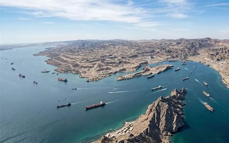 İran Dışişleri Bakanı Arakçi, Hürmüz Boğazı'nın açıldığını ilan etti: "Ateşkes