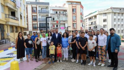 Buca Belediye Başkanı Mimar Görkem Duman’ın çocuklara güvenli oyun alanları