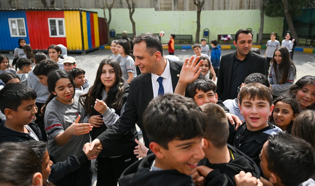 Kahramanmaraş ve Şanlıurfa’da yaşanan okul saldırılarının tüm Türkiye’yi yasa boğarken,