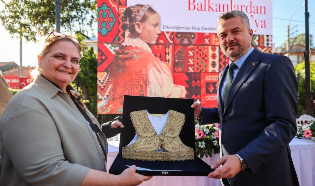Buca’da Balkan kökenli vatandaşlarla siyaset ve yerel yönetim temsilcilerini bir