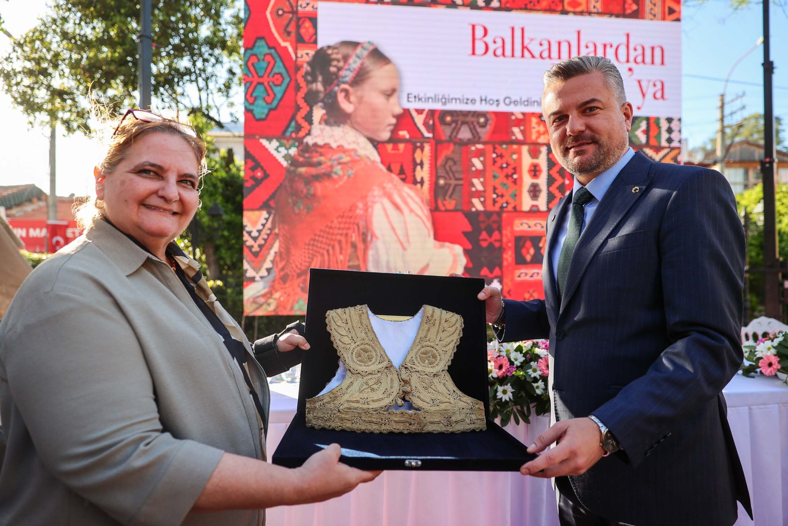 Buca’da Balkan kökenli vatandaşlarla siyaset ve yerel yönetim temsilcilerini bir
