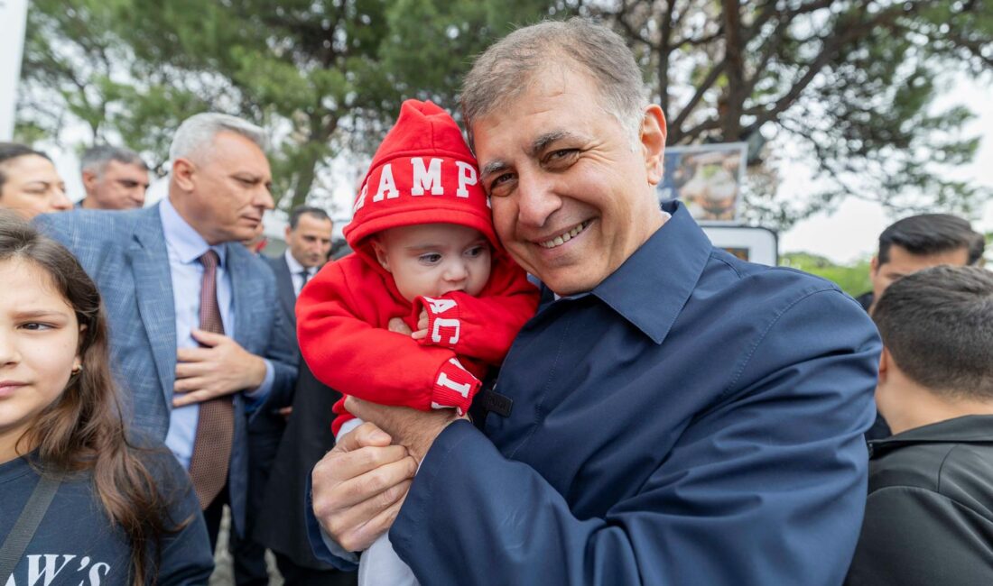 İzmir Büyükşehir Belediye Başkanı Dr. Cemil Tugay, Kültürpark’ta düzenlenen 23