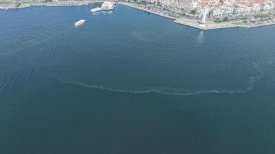 İzmir Büyükşehir Belediyesi tarafından İzmir Körfezi’nde yapılan rutin dron tarama