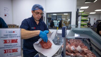 İzmir Büyükşehir Belediye Başkanı Dr. Cemil Tugay’ın İzmirliyi ekonomik ve