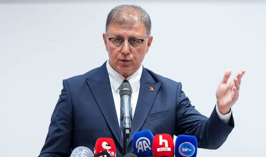 Kentteki toplu taşıma ağını genişletecek olan Buca Metrosu'yla ilgili olarak
