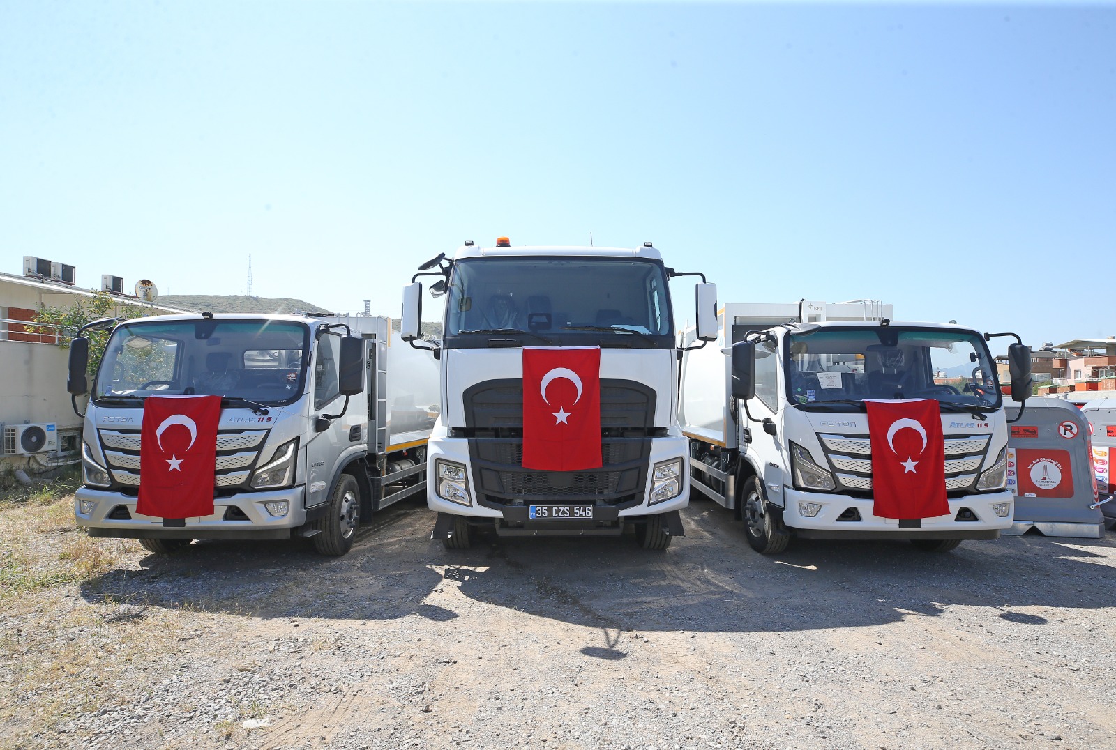 Karşıyaka Belediyesi, temizlik hizmetlerini daha hızlı ve verimli hale getirmek