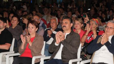 Dikili’de 19 Mayıs Atatürk’ü Anma, Gençlik ve Spor Bayramı, vatandaşların