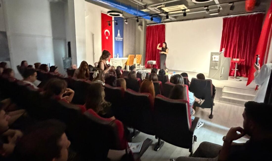 Çiğli Belediyesi, çevre ve iklim farkındalığı oluşturmak amacıyla çalışmalarını sürdürüyor.