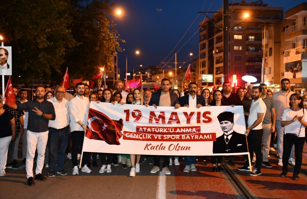 19 Mayıs Atatürk’ü Anma, Gençlik ve Spor Bayramı Çiğli’de büyük