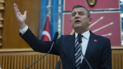 CHP Genel Başkanı Özgür Özel'e ait 3 ve İYİ Parti