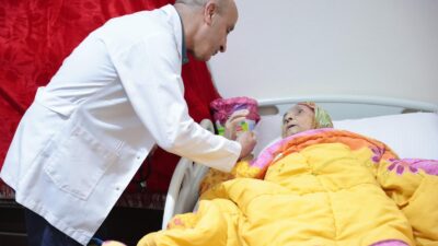 Konak Belediyesi, ücretsiz Sağlık Danışmanlığı hizmetiyle evde bakıma ihtiyaç duyan