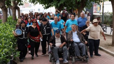 Çiğli Belediyesi, Engelliler Haftası kapsamında düzenlediği “Engelsiz Şenlik” etkinliğinde Türkiye
