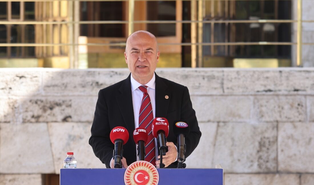 CHP İçişleri Politika Kurulu Başkanı ve İzmir Milletvekili Murat Bakan,