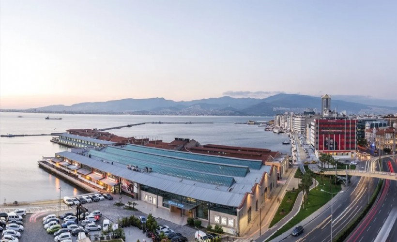 İzmir’in simge yapılarından Konak Pier’in bulunduğu taşınmazlar özelleştirme kapsamına alındı.