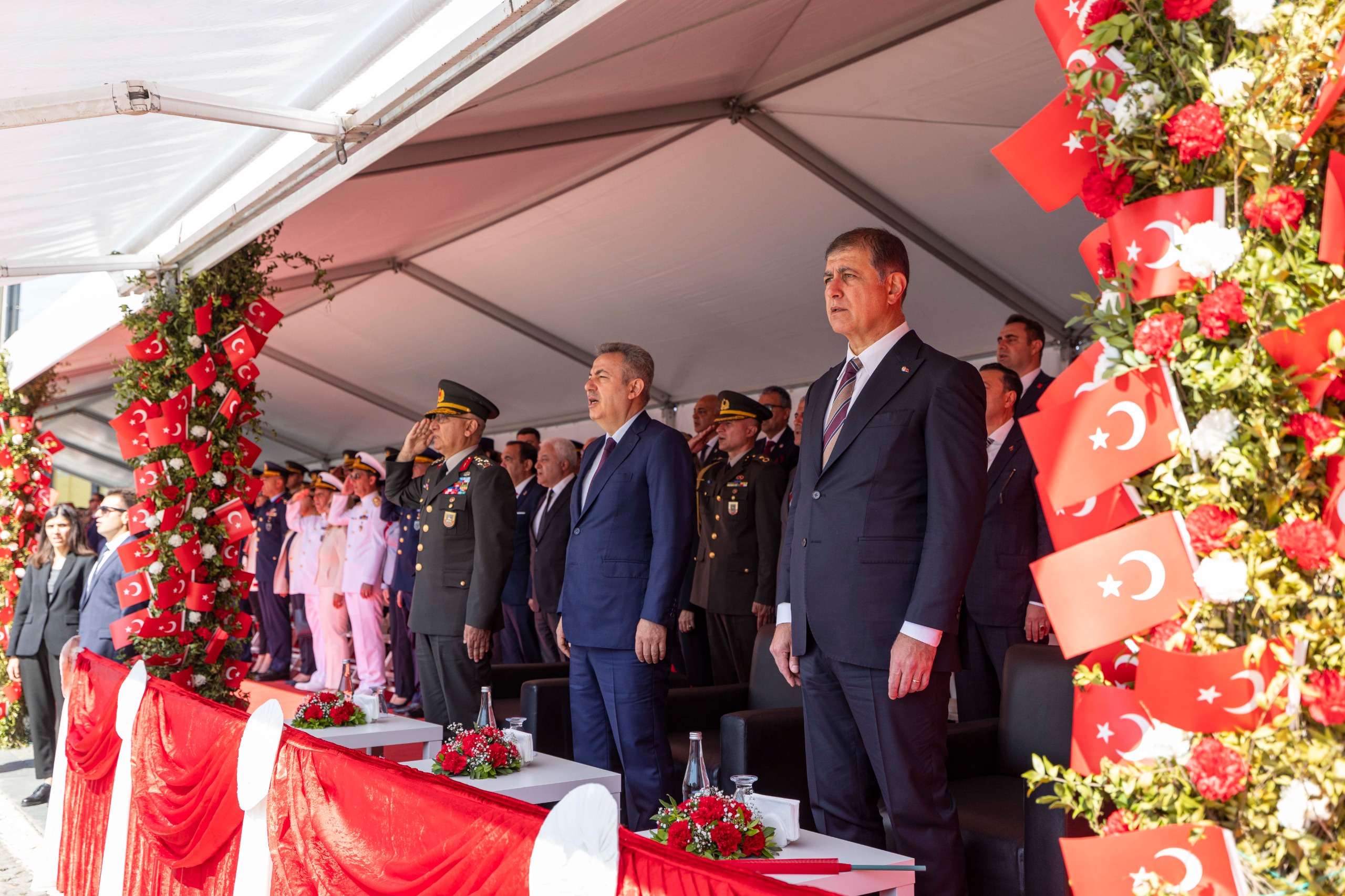 İzmir’de 19 Mayıs Atatürk’ü Anma, Gençlik ve Spor Bayramı kutlamaları