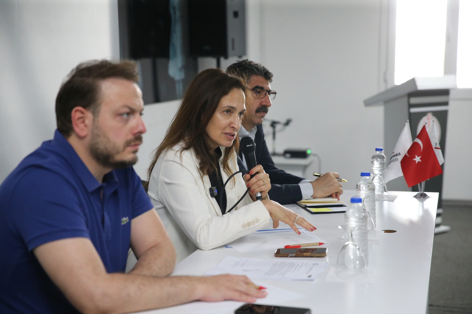Karşıyaka Belediye Başkanı Yıldız Ünsal, Sancar Maruflu Sivil Toplum Yerleşkesi’nde