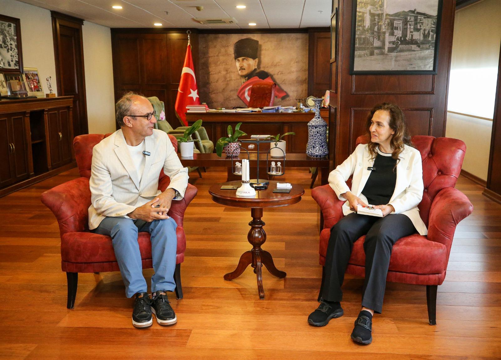 Karşıyaka Belediye Başkanı Yıldız Ünsal, Kardeş Kadrajlar Uluslararası Fotoğraf Yarışması’nda