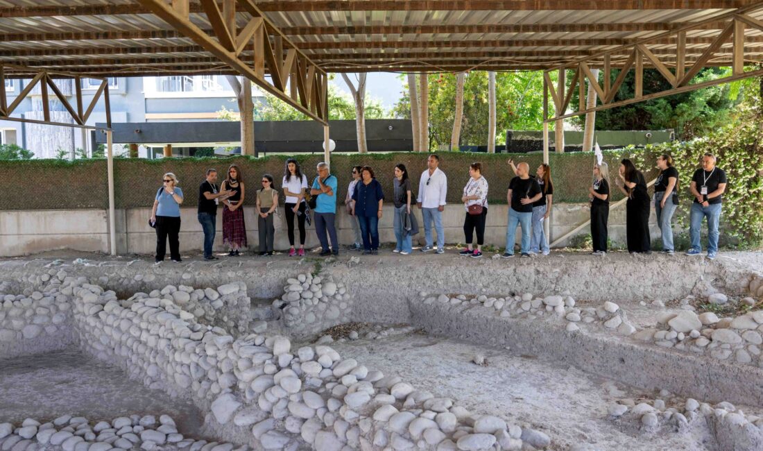 Bornova Belediyesi’nin “Bornova Mirası” kapsamında düzenlediği yürüyüş etkinlikleri, vatandaşları Yeşilova