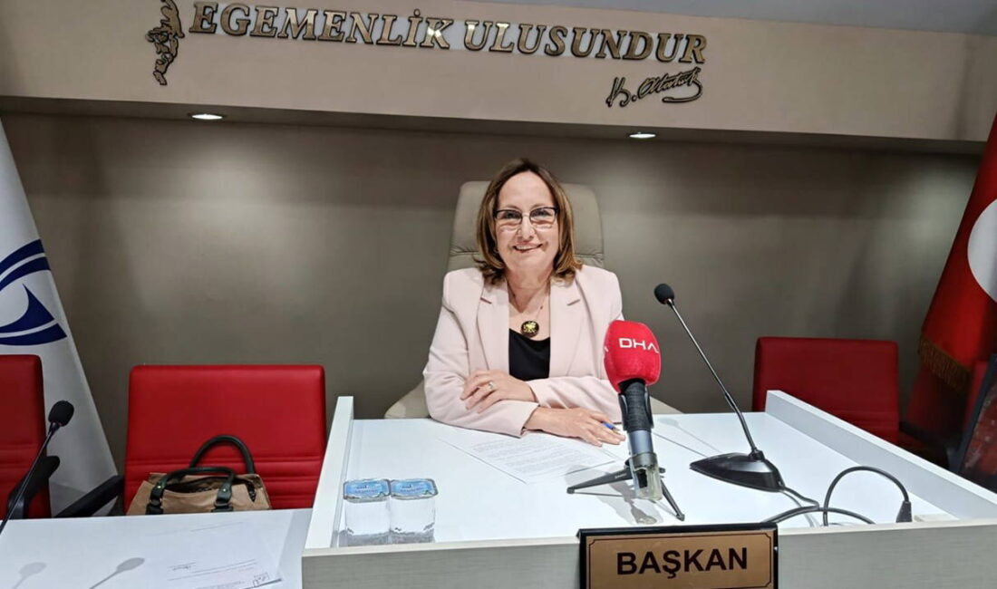Güzelbahçe Belediye meclisi bugün olağanüstü meclisi toplandı. Seçimde tek aday