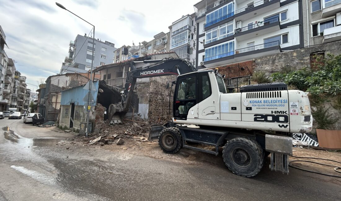 Konak Belediyesi, güvenlik tehdidi oluşturan ve kent estetiğini bozan metruk