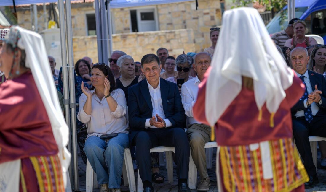 İzmir Büyükşehir Belediye Başkanı Dr. Cemil Tugay, Foça Yeniköy Mahallesi’nde