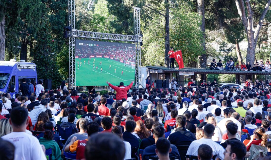 İzmir Büyükşehir Belediyesi'nin Konak, Buca, Karşıyaka ve Bornova'da kurduğu dev