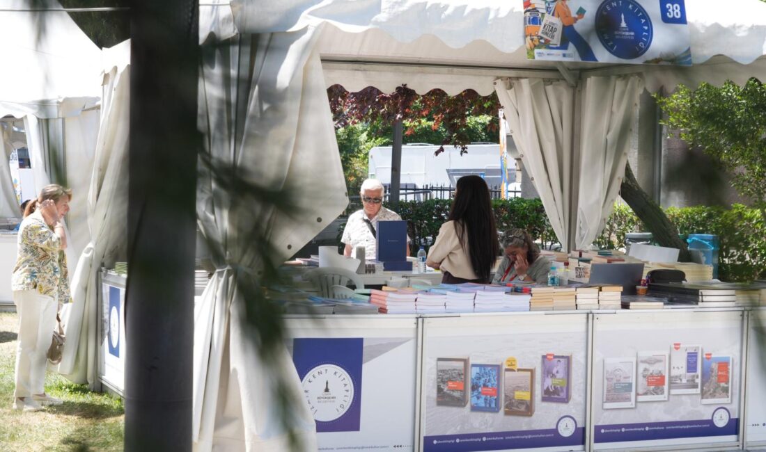 İzmir Kent Kitaplığı, 10. Kadıköy Kitap Günleri’nde yer alarak İzmir’in