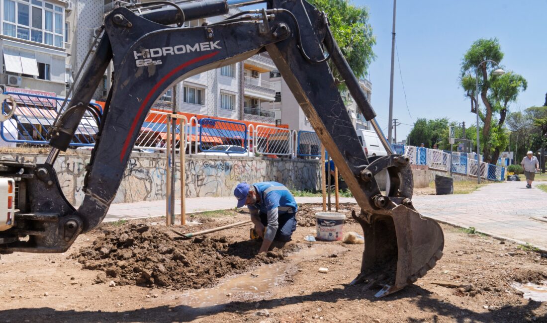 İzmir Büyükşehir Belediyesi, Buca’nın simge yeşil alanlarından Şirinyer Parkı’nda kapsamlı