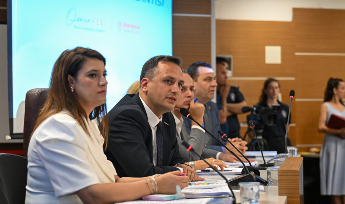 Bornova Belediyesi, Başkan Ömer Eşki liderliğinde kentsel, yeşil ve dijital