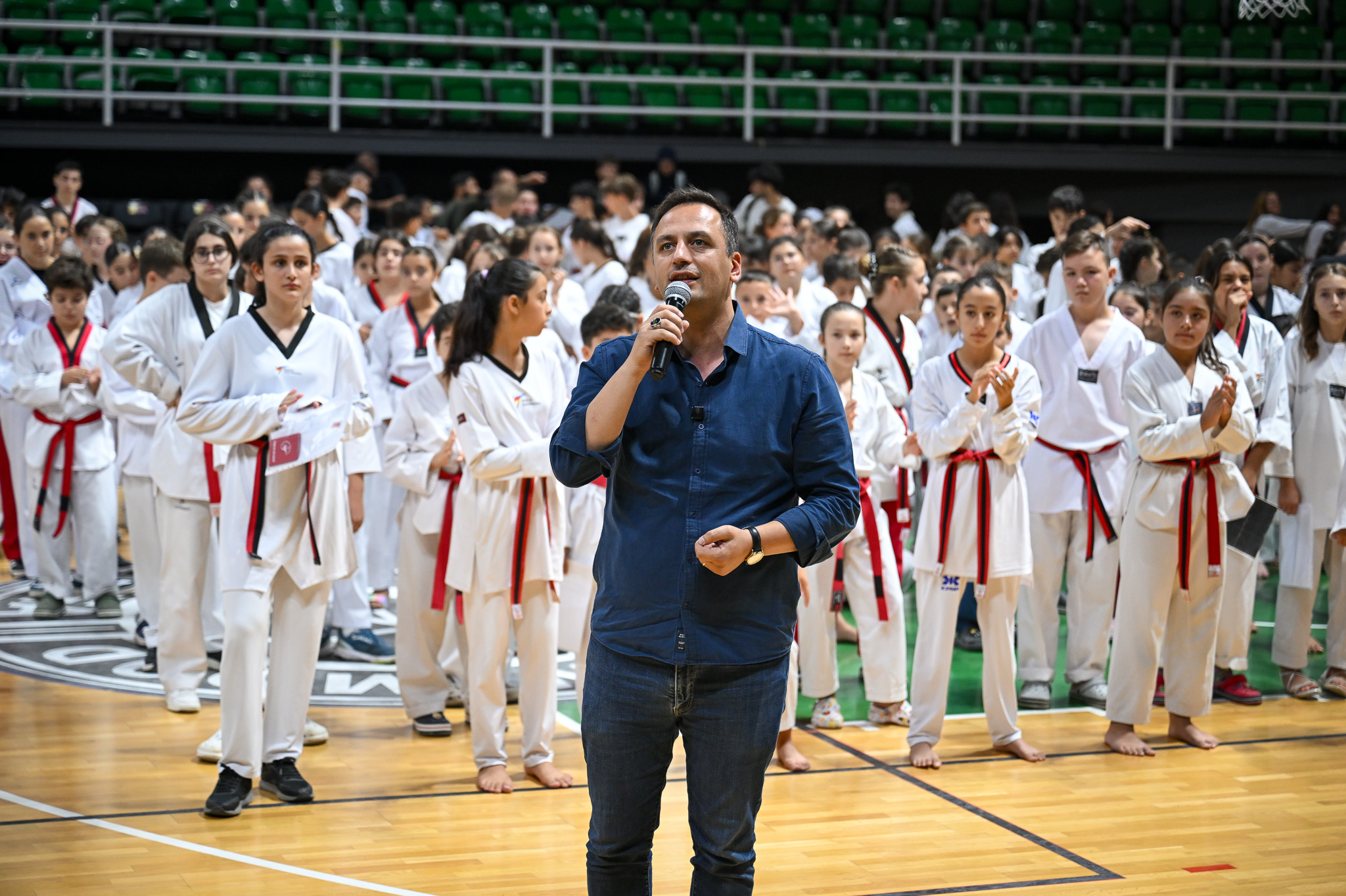 Bornova Belediyesi, Türk sporuna ve geleceğin şampiyonlarına destek olmaya devam