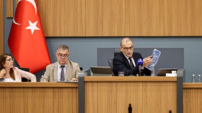 İzmir Büyükşehir Belediyesi Başkan Vekili Dr. Zafer Levent Yıldır, Uzundere