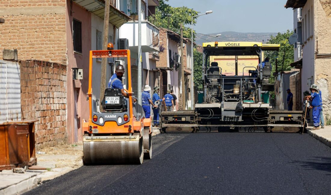İzmir Büyükşehir Belediyesi, Küçük Menderes Havzası'nda ilçe merkezlerindeki cadde ve