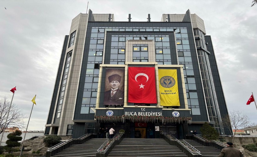 Buca Belediyesi, Çamlıpınar Mahallesi’nde bulunan ve terzilik faaliyeti yürütüldüğü belirlenen