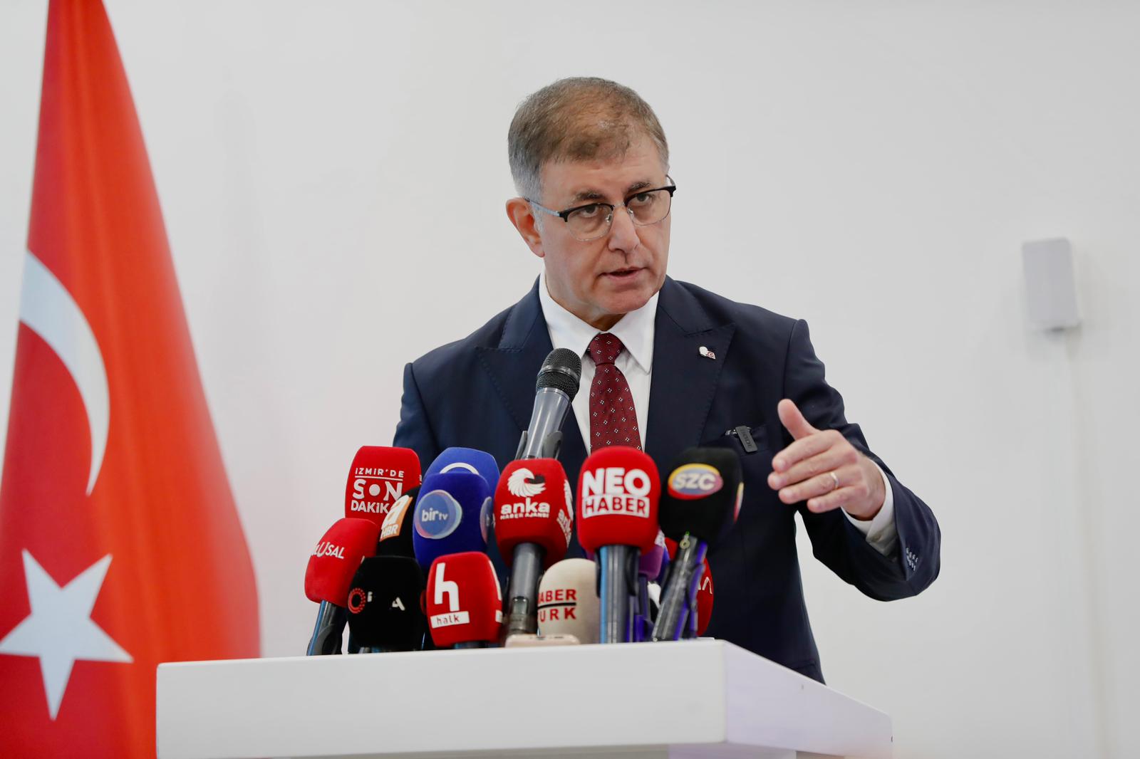 Mahkeme kararıyla CHP Genel Başkanlığına Kemal Kılıçdaroğlu'nun atanması ve CHP