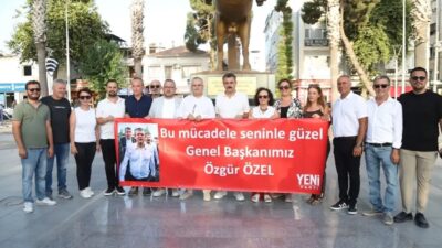 Özgür Özel Yeni Parti'nin kuruluşunu ilan ettikten sonra CHP'den istifalar