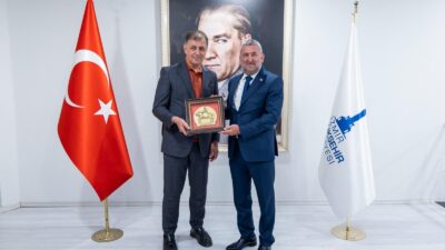 İzmir Büyükşehir Belediye Başkanı Dr. Cemil Tugay, Bulgaristan’dan İzmir’in kardeş