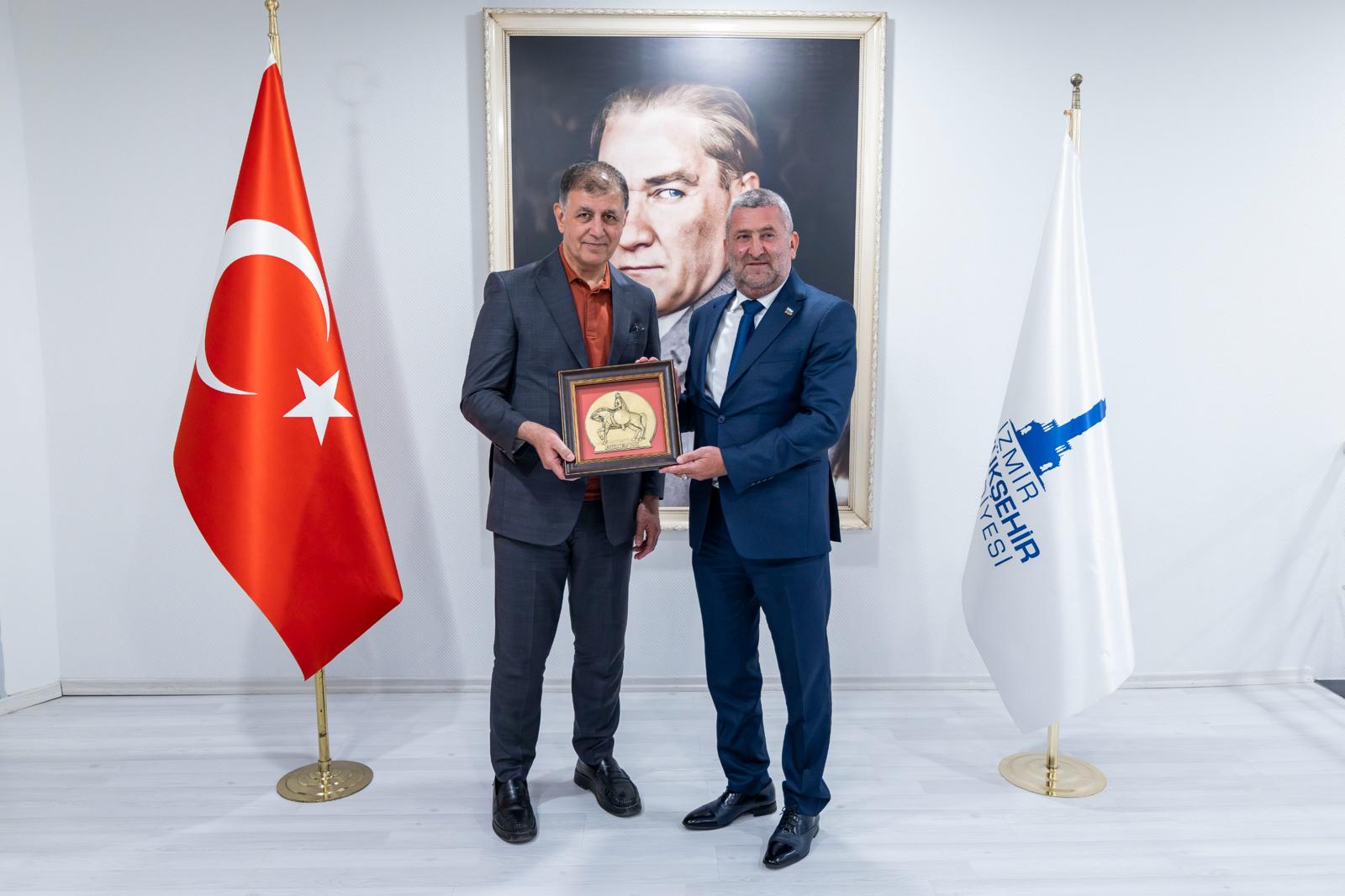 İzmir Büyükşehir Belediye Başkanı Dr. Cemil Tugay, Bulgaristan’dan İzmir’in kardeş