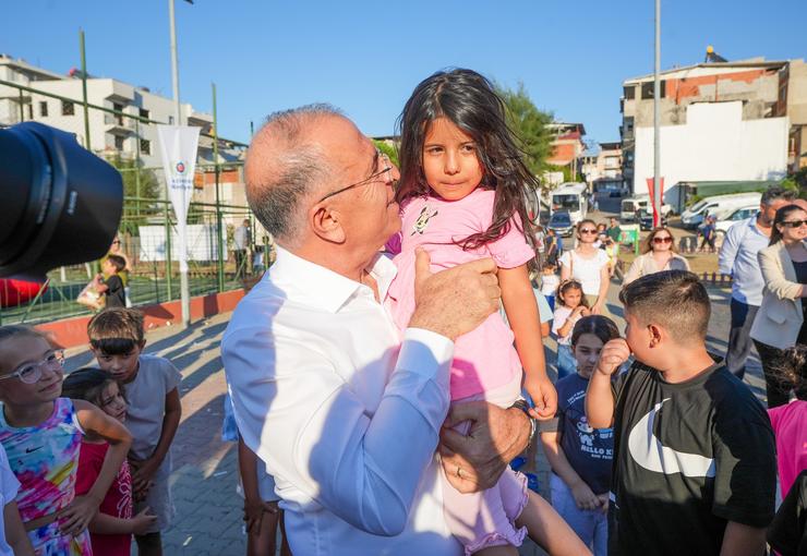 Gaziemir Belediyesi'nin hafta boyunca her gün farklı bir mahallede düzenleyeceği