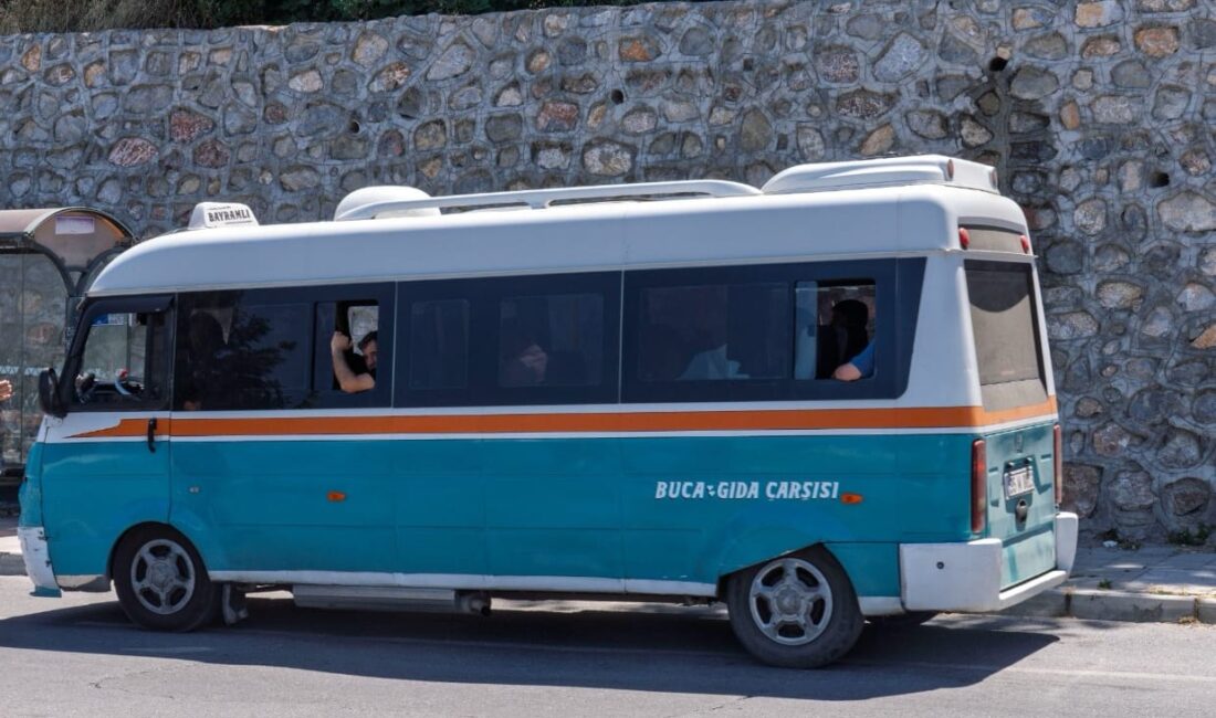 İzmir Büyükşehir Belediyesi, minibüs ulaşımını daha erişilebilir hale getiren yeni
