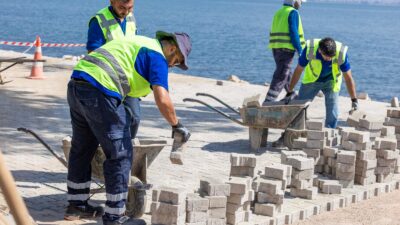 İzmir Büyükşehir Belediyesi, İnciraltı Kent Ormanı'nda kapsamlı yenileme çalışması başlattı.