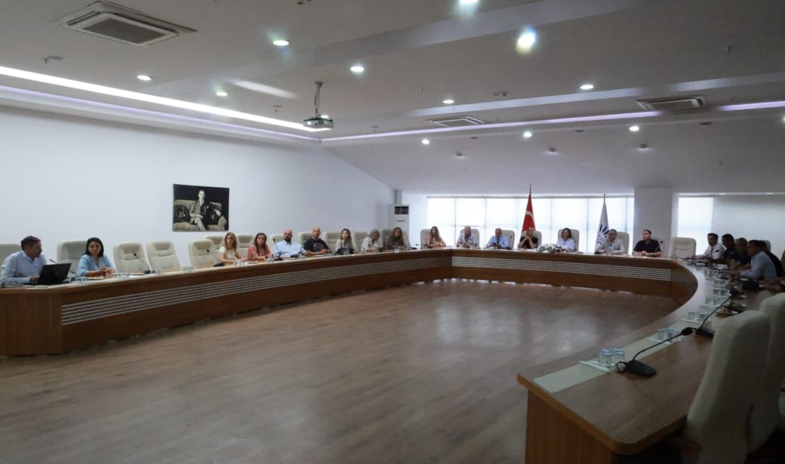 Karabağlar Belediyesi, çevre kirliliğine neden olan sahipsiz atık sorununa kalıcı