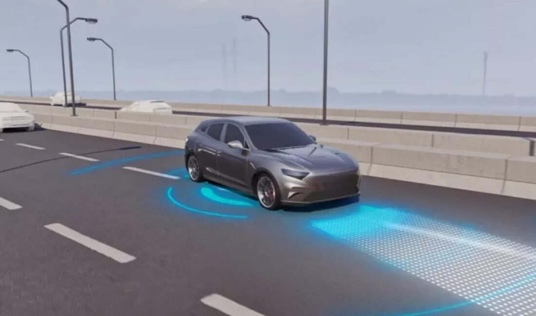 ABD'de inşa edilen otoyol projesi, elektrikli araçların şarj için durmasına