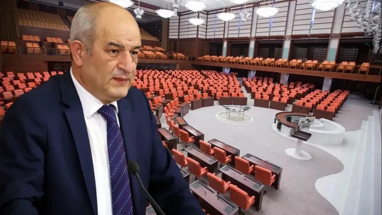 Mustafa Bilici'nin istifası sonucu TBMM'de grup için gereken 20 milletvekili