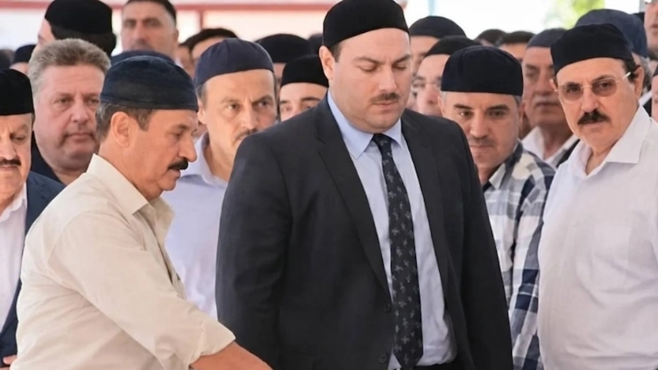 Yürütülen soruşturmada, tapu kayıtlarına göre Alihan Kuriş ve ailesinin üzerine
