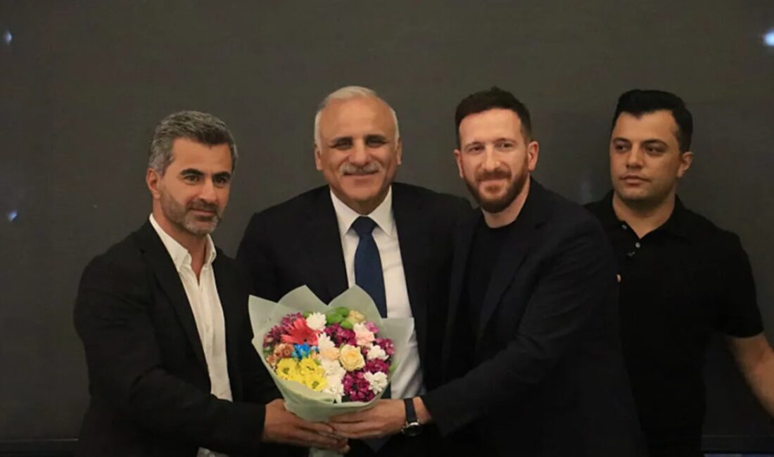 Amedspor ile Erzurumspor FK'nın yöneticileri, Süper Lig'in ilk haftasında oynanacak