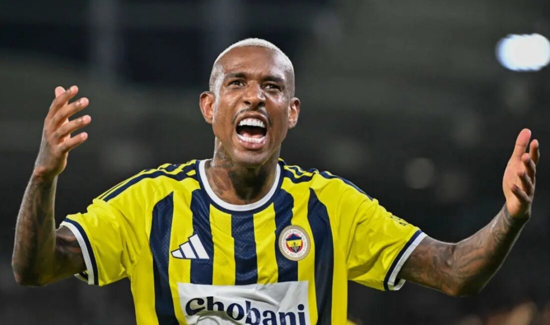 Fenerbahçe, yabancı oyuncu sayısını azaltma hamlesi kapsamında Anderson Talisca'nın Al-Jazira