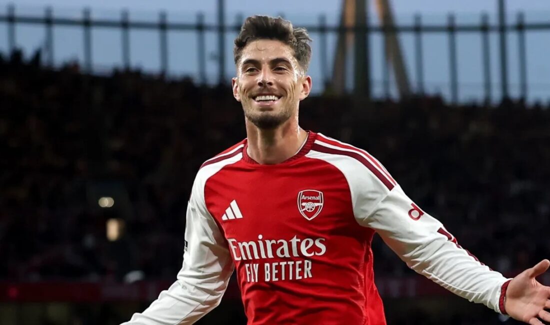 Emirates Stadı'nda oynanan Premier Lig açılış maçında Arsenal, Coventry City'yi